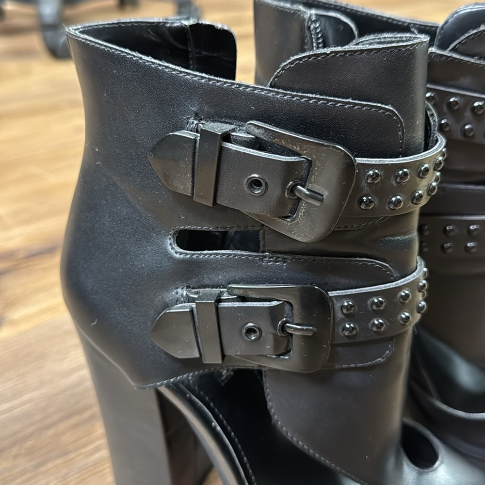 Sandal-boots - Picture 5 of 14